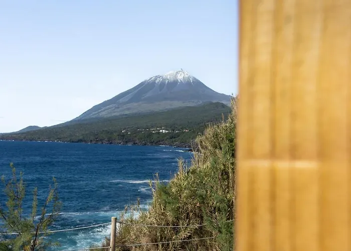 Picos House * Lajes do Pico