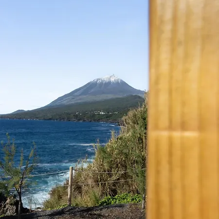 Picos House * Lajes do Pico