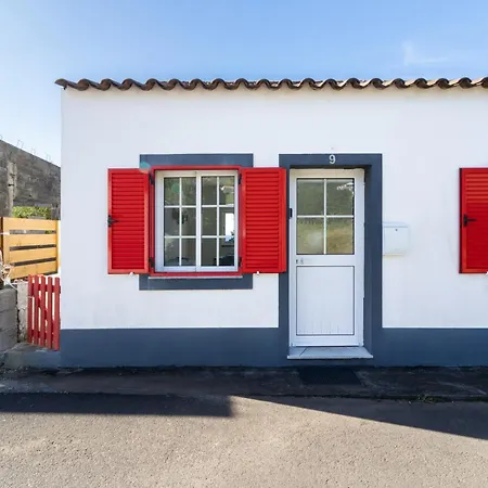 Picos House Lajes do Pico