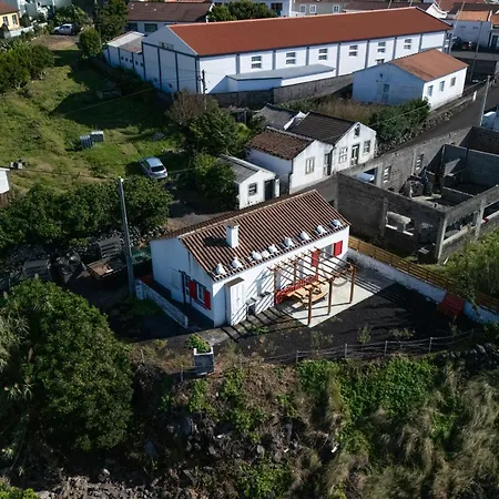 Picos House Ferienhaus Lajes do Pico